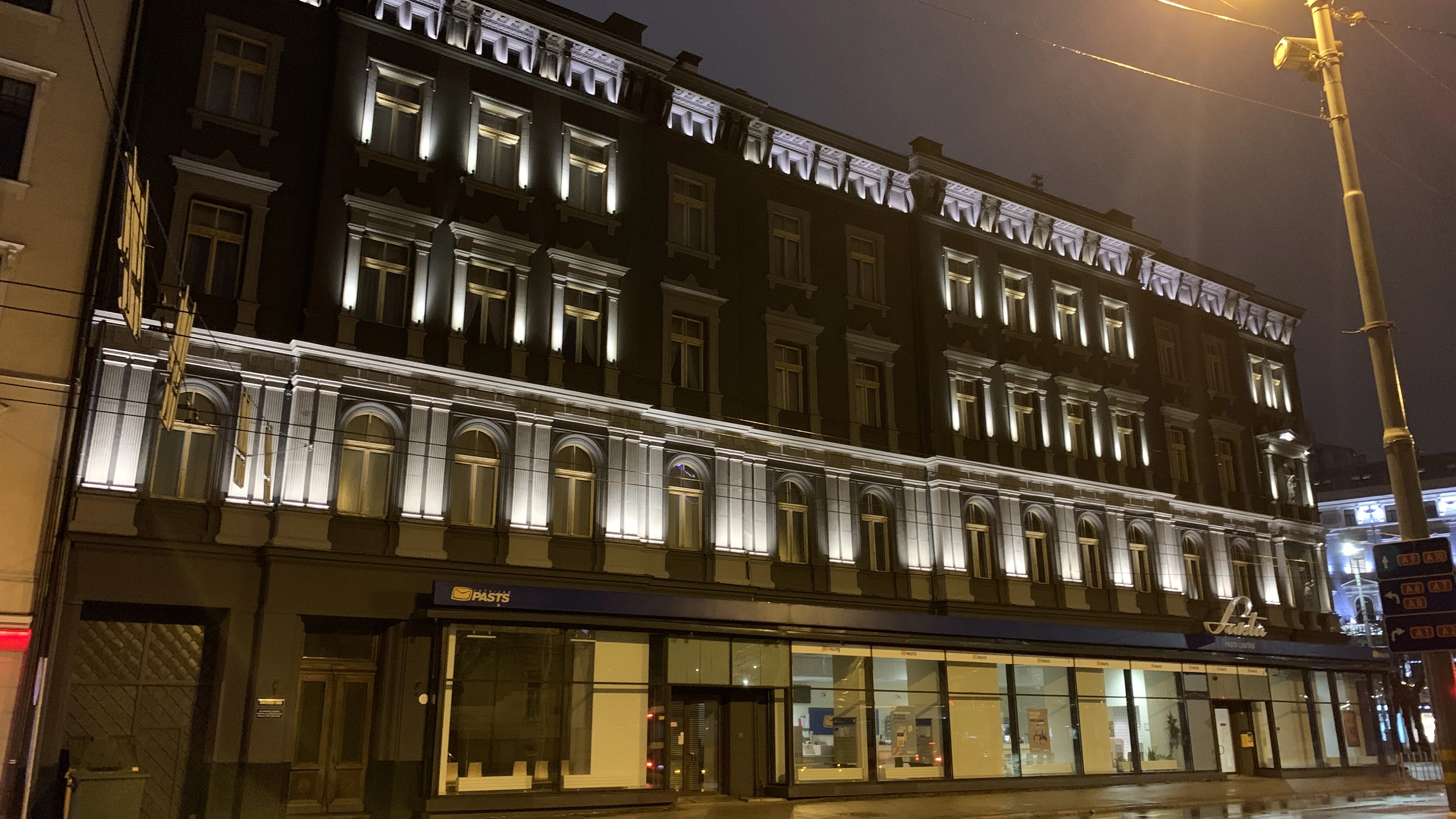 Fasādes apgaismojums “Sakta” ēkai