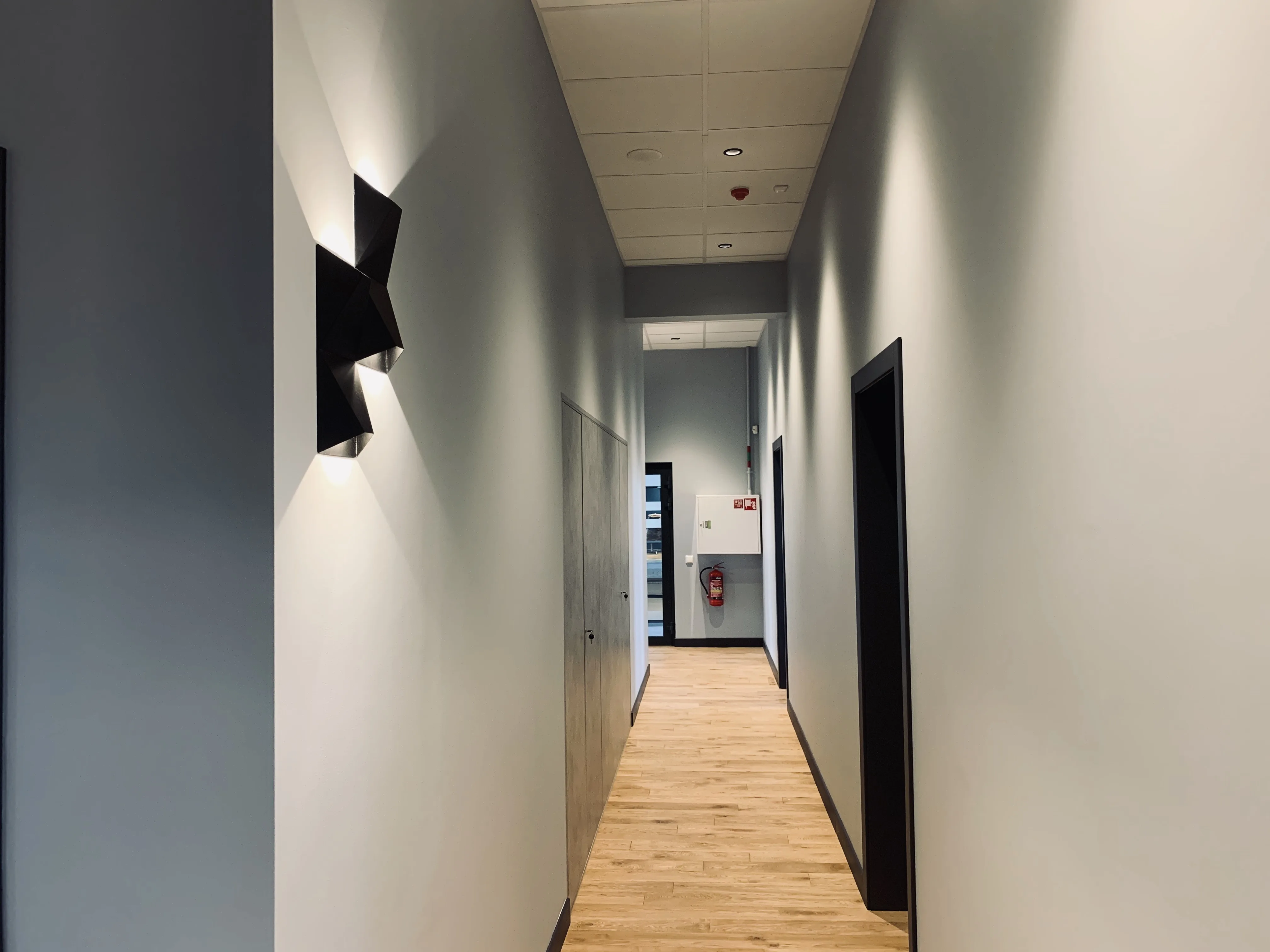 Biroju ēka RED Line — 13