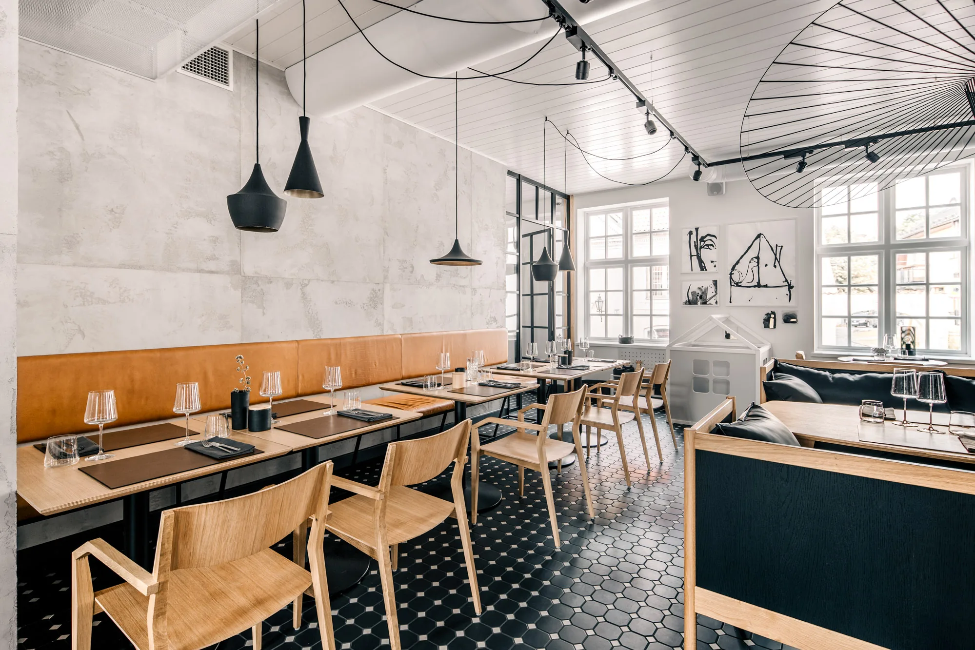 H.E. Vanadziņš ziemeļu restorāns, Cēsis — 3