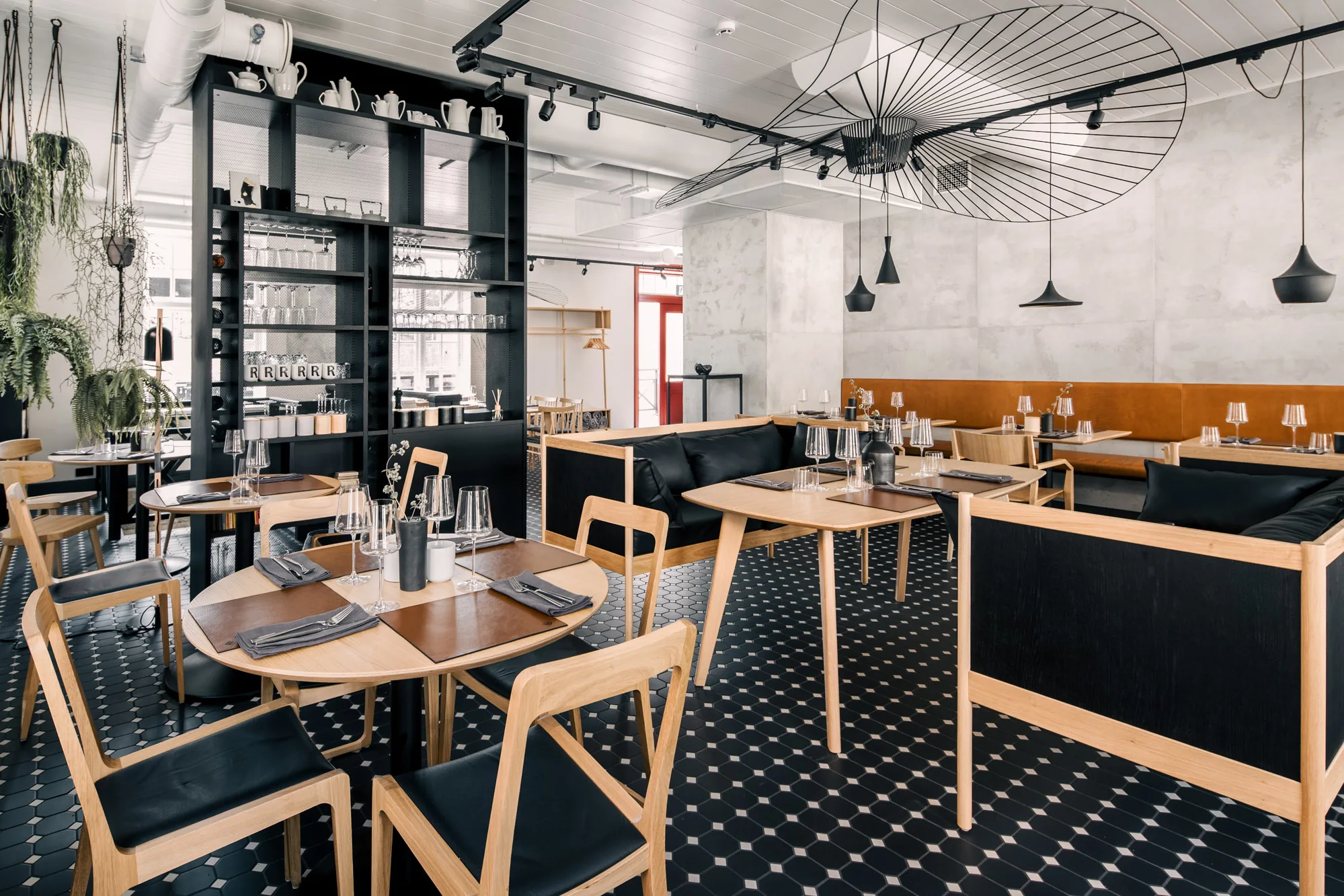 H.E. Vanadziņš ziemeļu restorāns, Cēsis — 4